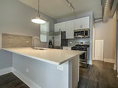 2030 W 21st St #BF — Photo 3