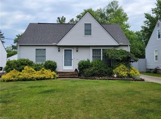 10740 Woodview Blvd, Parma Heights, OH 44130