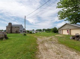 61 E Shore Dr, Charlestown, RI 02813