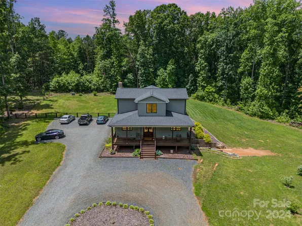 34364 Herlocker Rd, New London, NC 28127
