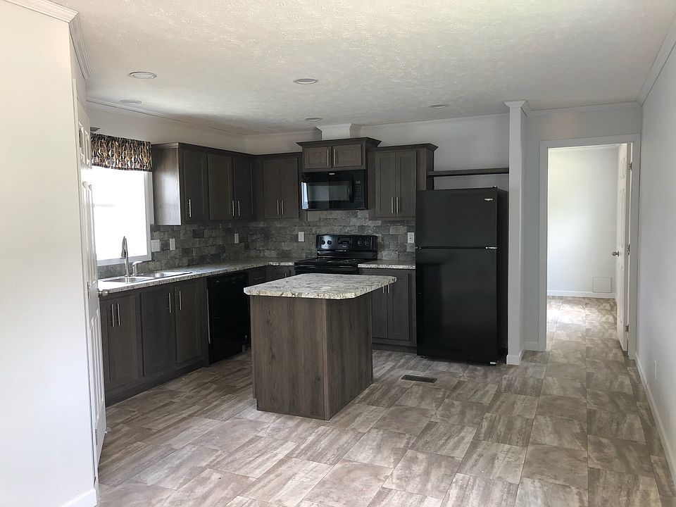 1st image of 1440 W Plum St #137