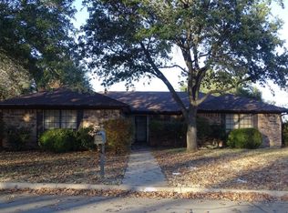 4720 Yellowleaf Dr, Fort Worth, TX 76133