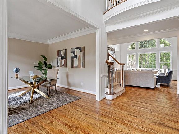 4th image of 201 Keybridge Dr
