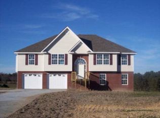 1015 Country Meadows Ln, Dalton, GA 30721