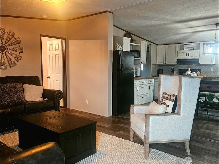 1395 Little Big Horn Rd — Photo 3