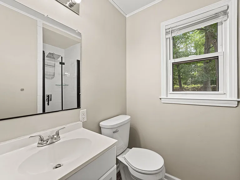 2103 Shane Dr — Photo 15