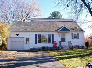 119 Whitmore Rd, North Syracuse, NY 13212