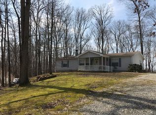 4036 Ridge Rd, Byrdstown, TN 38549