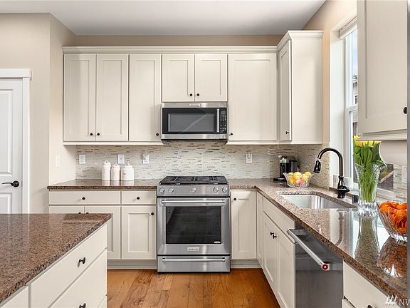 4th image of 14640 36th Ave Ne