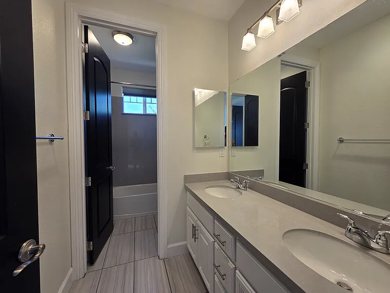 953 Kennedy Dr — Photo 31