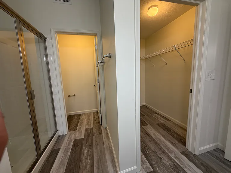 3229 Rossmore Cir — Photo 18