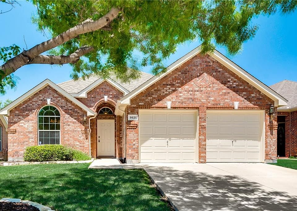1st image of 9621 Links Fairway Dr