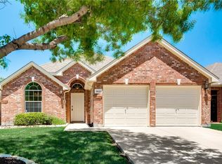 9621 Links Fairway Dr, Rowlett, TX