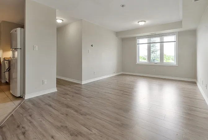 500 Mapleview Dr W #309 — Photo 10