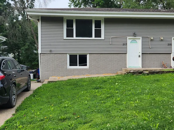315 E Watrous Ave #317, Des Moines, IA 50315