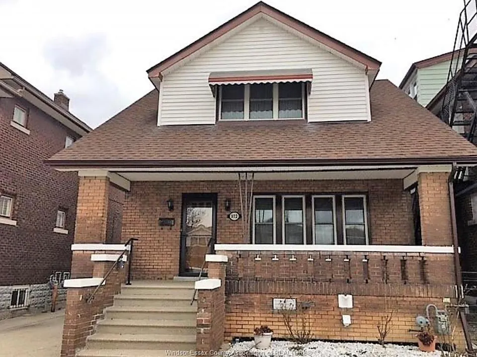 972 Parent Ave