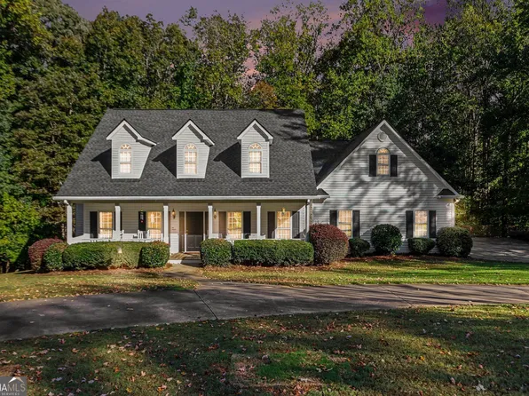 235 Line Creek Cir, Sharpsburg, GA 30277