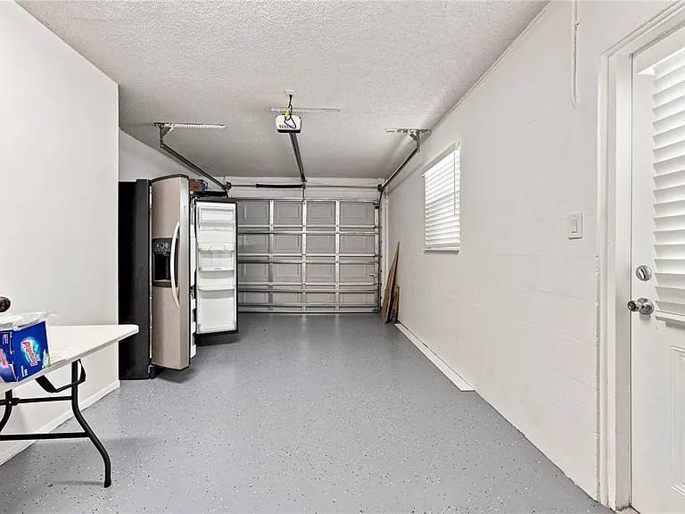 2855 Dueby St — Photo 21