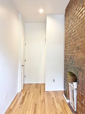 Rented by Best Apartments North Inc | media 43