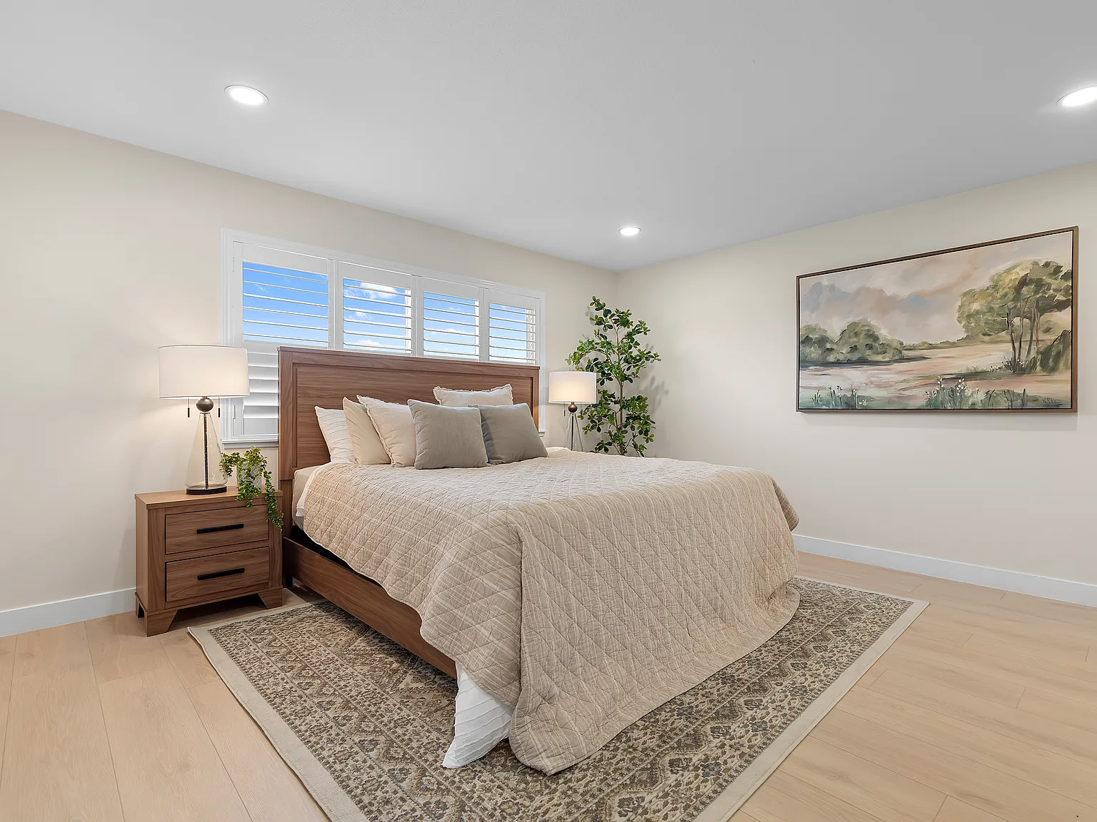 9851 Cloverdale Ave — Photo 4
