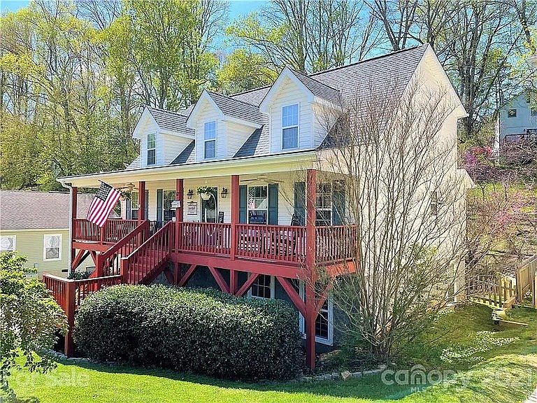 1st image of 17 Grove Garden Ave