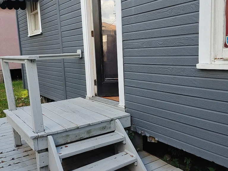551 Glenmore Ave — Photo 9