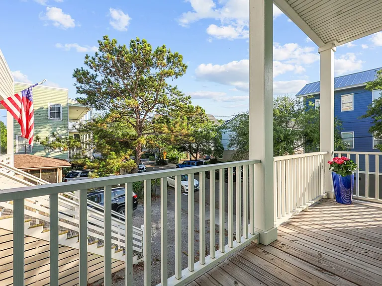 48 Aiken St — Photo 25