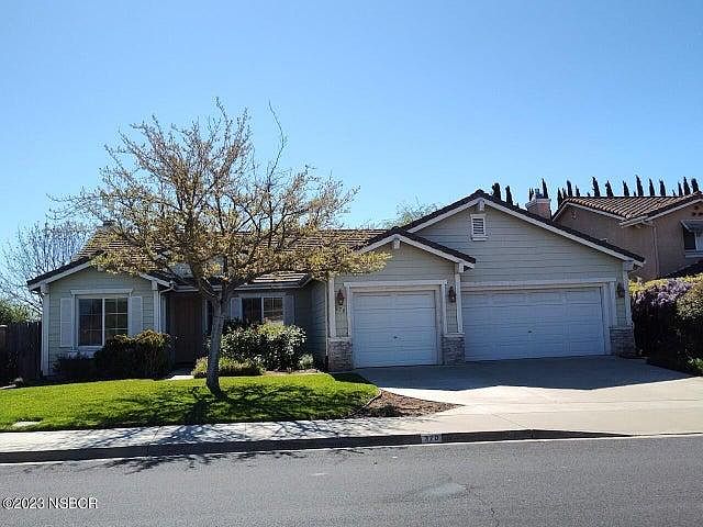 1st image of 370 Alder Ln
