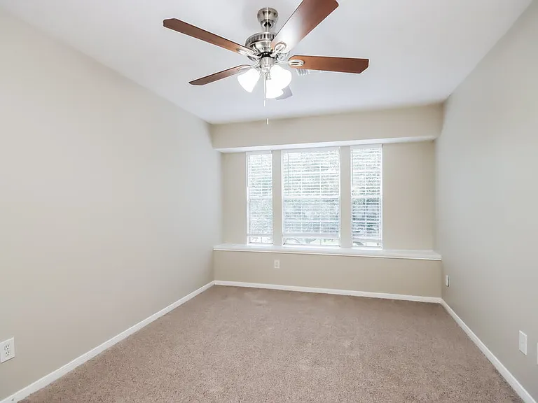 31107 Perlican Dr — Photo 13
