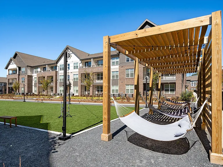 Aura Creekside Apartments — Photo 35