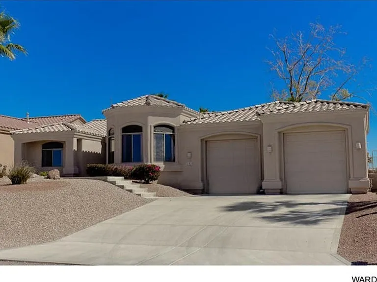 820 Granada Vereda — Photo 2