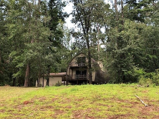 1st image of 3051 Cloudland Dr