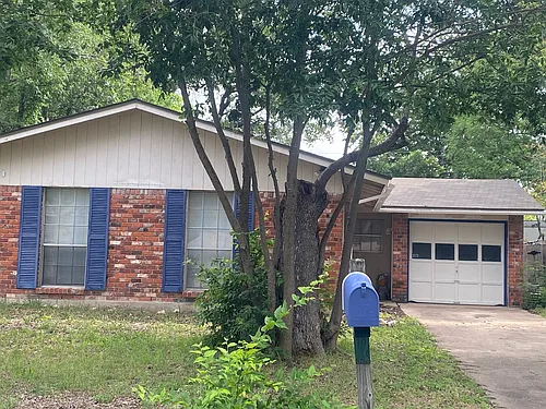 407 Arbor Ln Photo 1