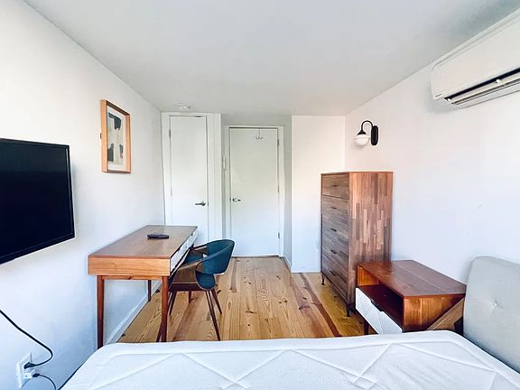 2nd image of 235 Himrod St APT 3L