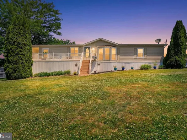 148 Broadwing Dr, Hanover, PA 17331