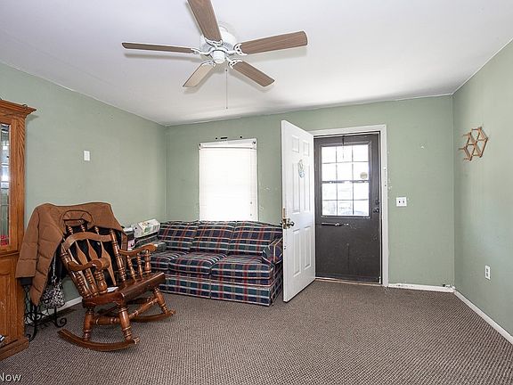3rd image of 1426 Reid Ave