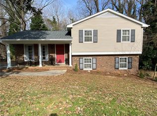 238 Chapel Hill Rd, Burlington, NC 27215