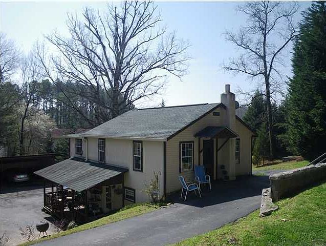 1st image of 17 Highpoint Dr