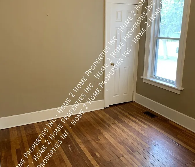 1182 Howard Ave #MAIN — Photo 5