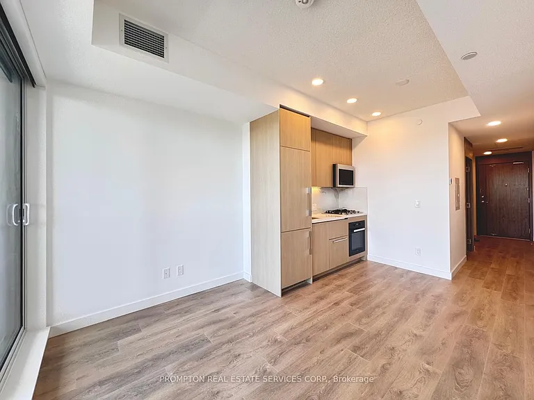 18 Esther Shiner Blvd #1607 — Photo 3