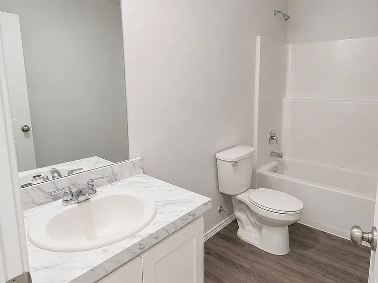 3518 Silver Springs Ct — Photo 3