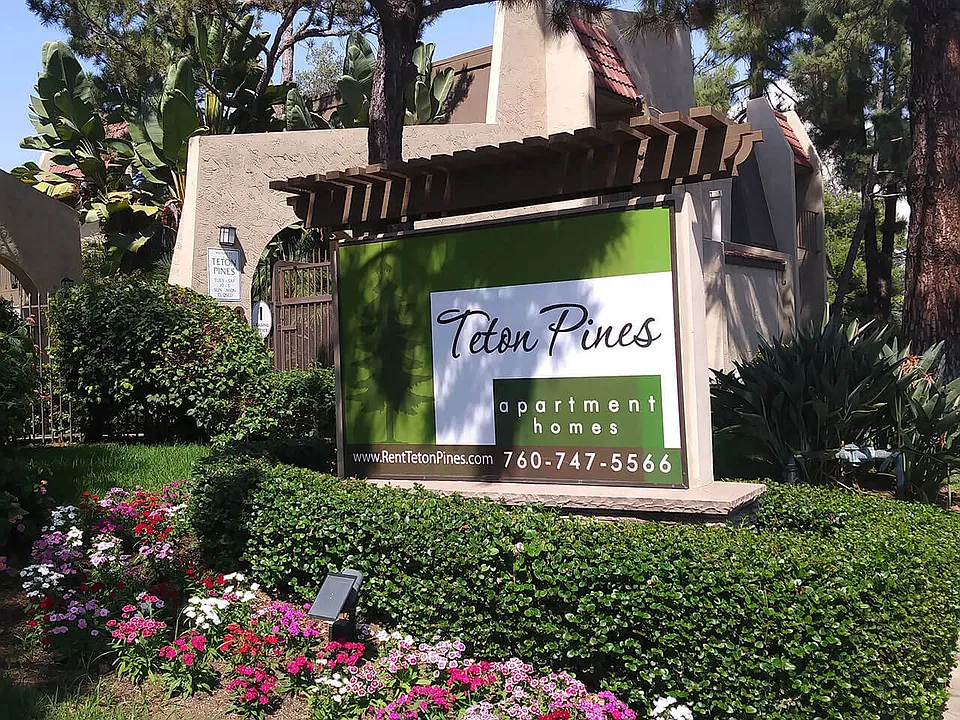 Teton Pines Apartments