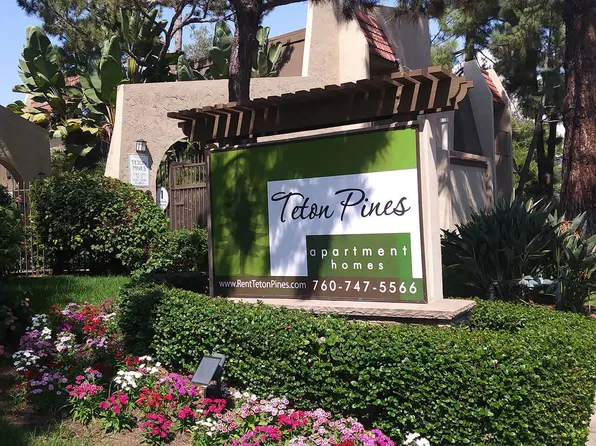 Teton Pines Apartments