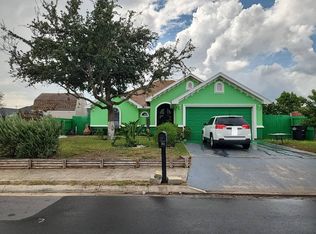 1511 N Santa Fe St, Alton, TX 78573