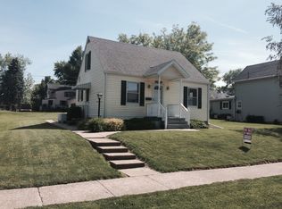 822 9th Ave, Fulton, IL 61252