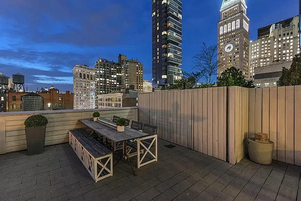 Sold by Nest Seekers International | media 13