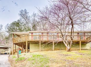 587 Flat Hollow Marina Rd, Speedwell, TN 37870