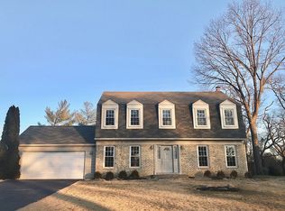 5907 Merritt Pl, Falls Church, VA 22041