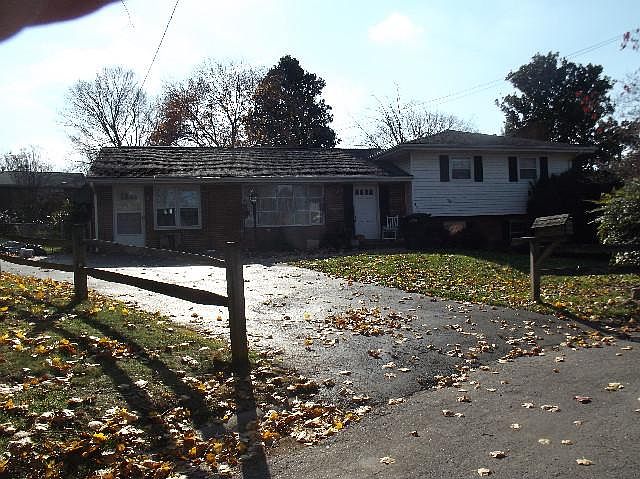 1st image of 4218 Hillbrook Cir