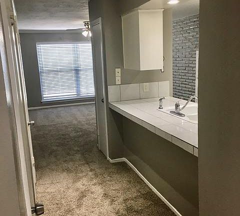 4th image of 10841 Greenwillow St #42